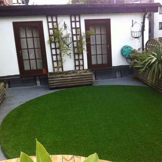 Chine Tuiles de Gazon Artificiel Paysage Astroturf Putting Green Faux Tapis de Gazon Gazon Synthétique Golf Tennis Football Sols de Sport Gazon Artificiel pour Jardin